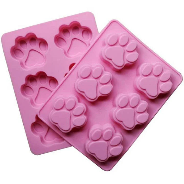 Premium food-grade silicone cat paw shaped baking mould for UK homes and kitchens