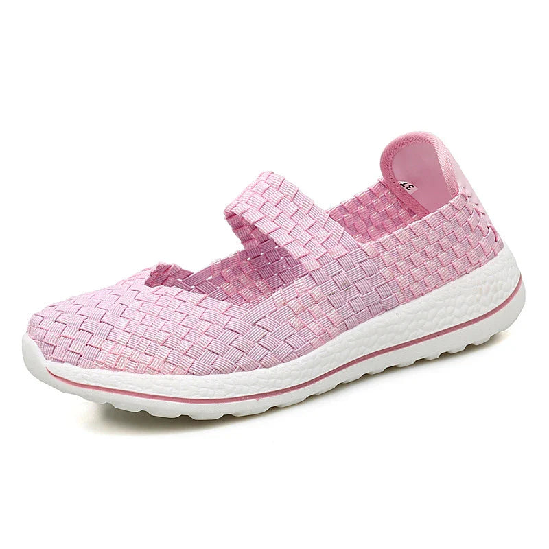 Women's breathable outdoor walking shoes with mesh upper and cushioned sole