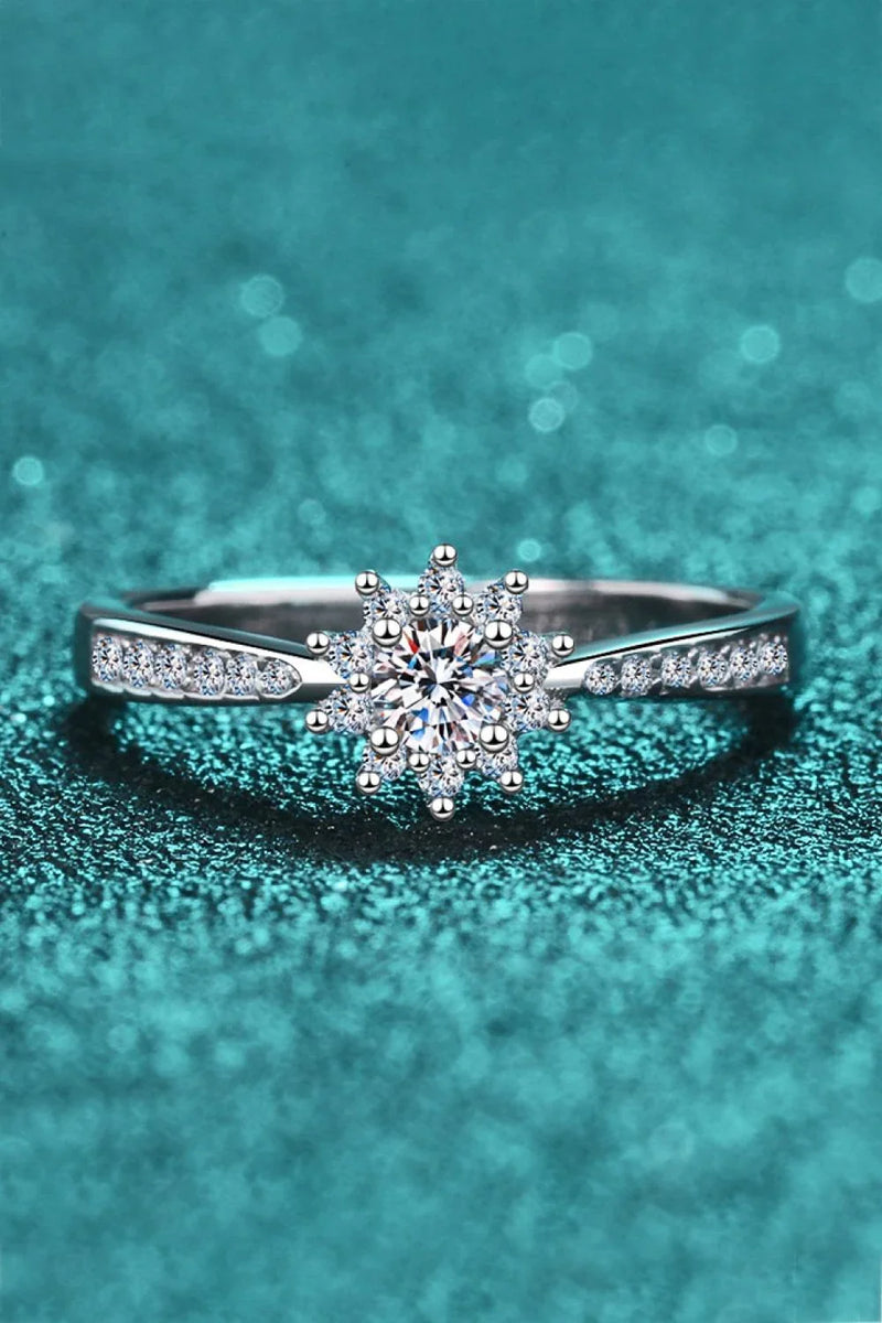 Homeenjoy UK Elegant Moissanite Snowflake Ring with Rhodium Plating