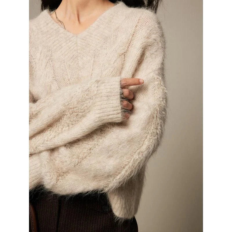 Homeenjoy UK Cosy V-Neck Alpaca Blend Jumper - A Stylish Wardrobe Staple