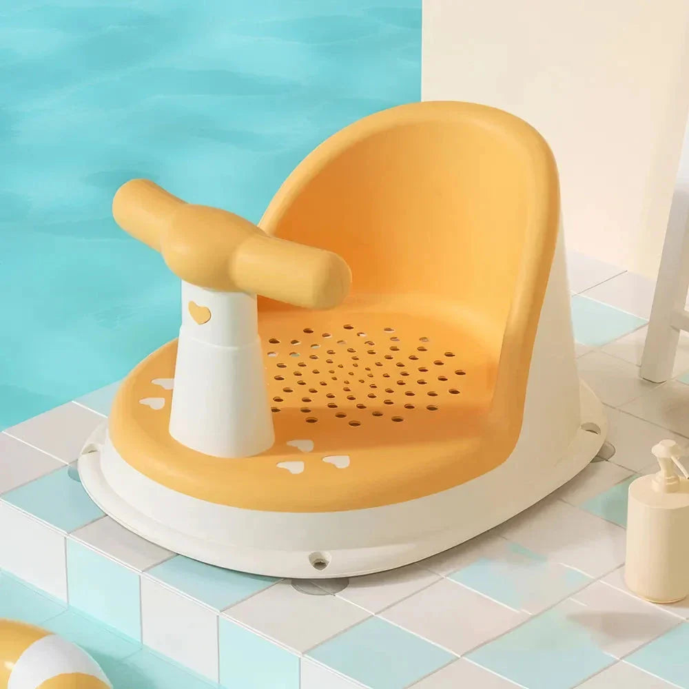 Cosy infant bath tub with large suction cups and ergonomic curved design for safe and comfortable bathing