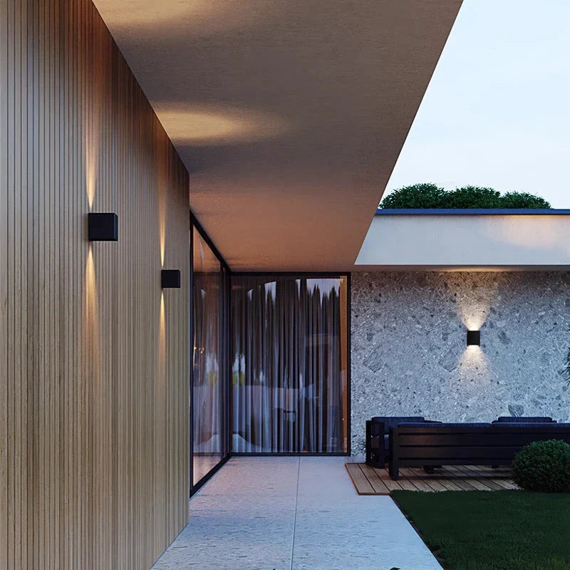 Adjustable Beam LED Outdoor Wall Light with customisable lighting and modern aluminium design