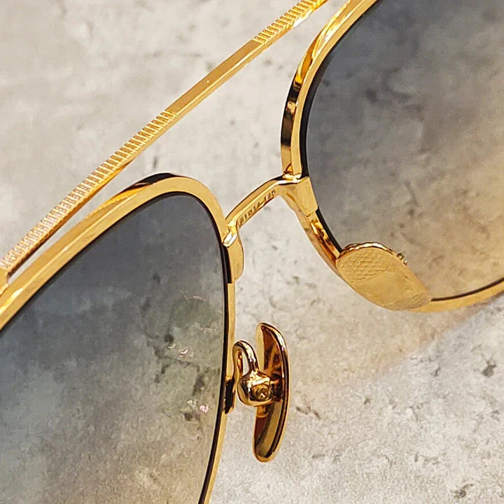 Premium pure titanium frame classic vintage pilot sunglasses with UV400 protection and gold finish
