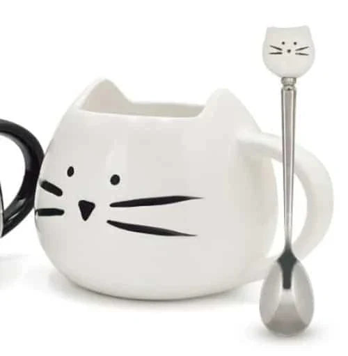 Charming black cat-shaped ceramic coffee mug with a spoon, a practical and whimsical addition to any coffee lover's collection
