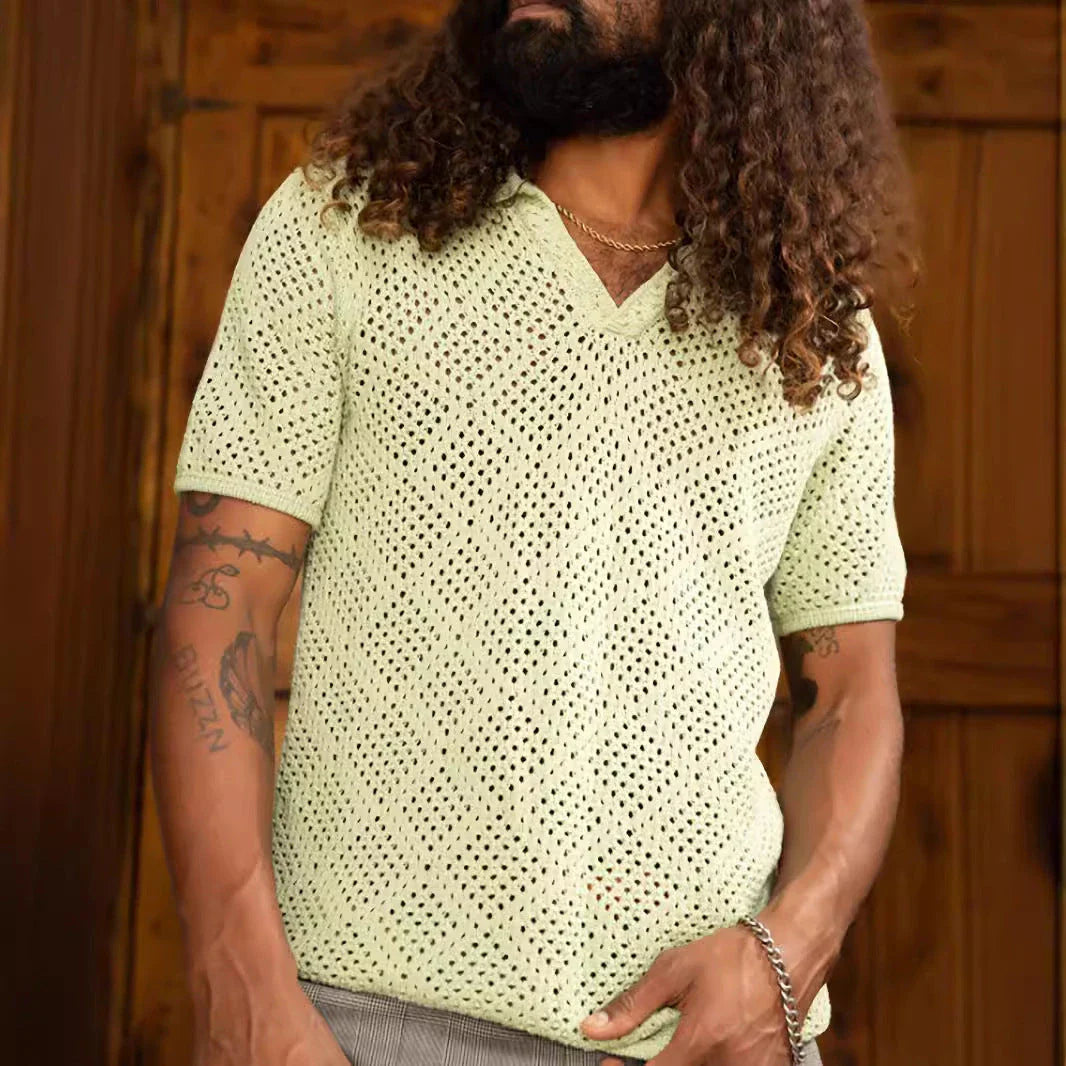 A stylish and comfortable men's knitted shirt in a classic British design, made from premium polyester fabric for breathability and softness.
