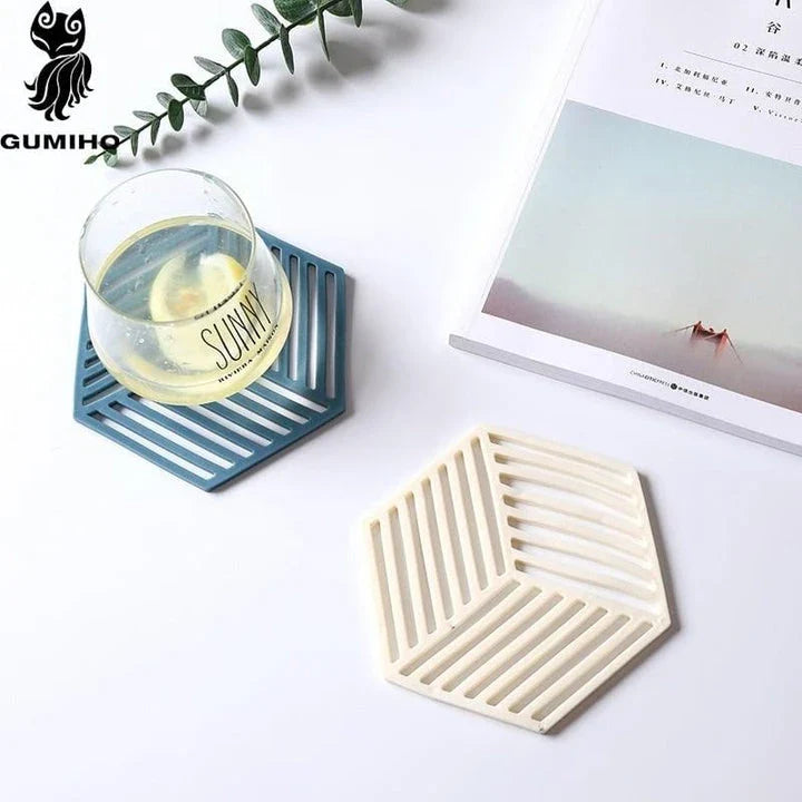 Premium geometric design cup coasters made of high-quality rubber to protect surfaces and add style to your home or office