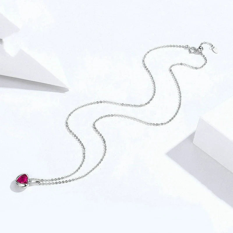 Trendha Sterling Silver Necklace - A captivating accessory that blends British elegance with modern sophistication