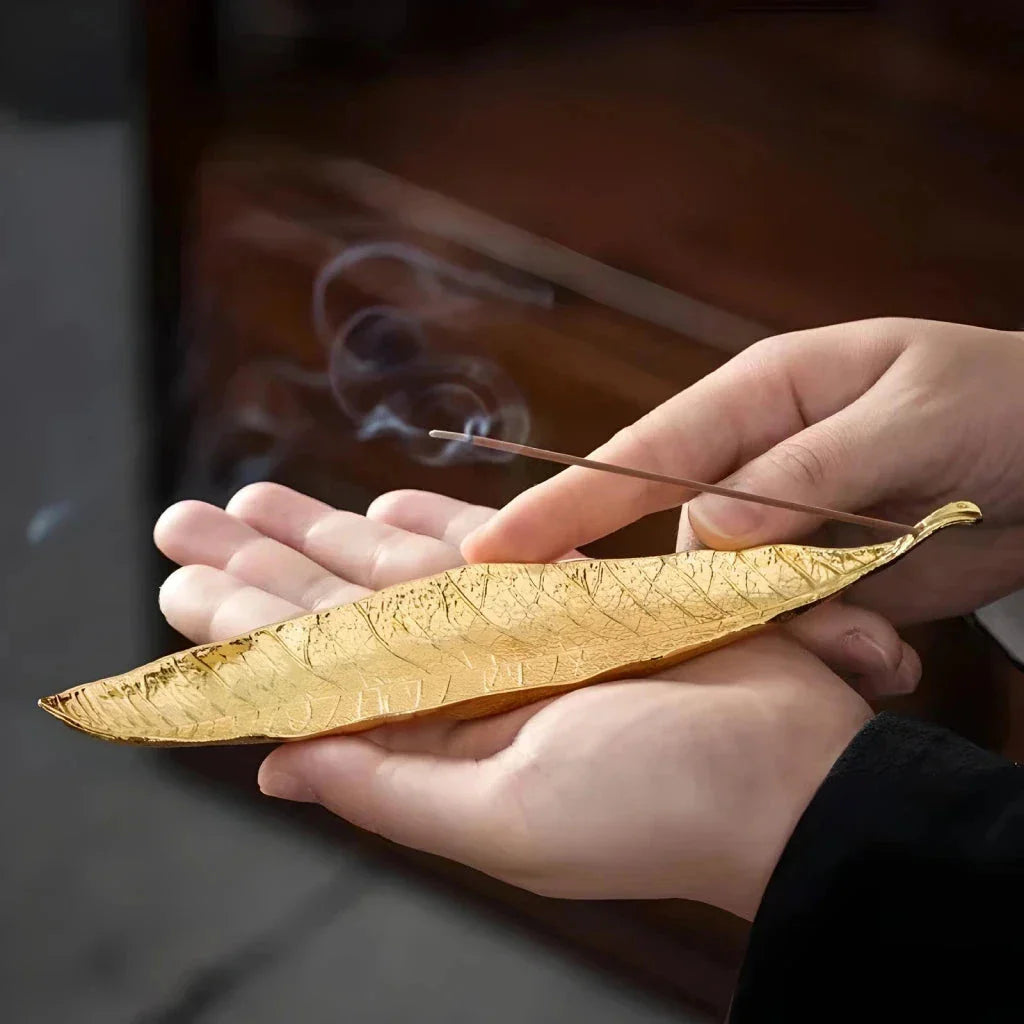 Elegant copper alloy incense holder with Bodhi leaf design for relaxation and meditation