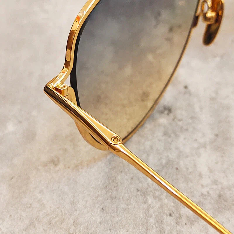 Premium pure titanium frame classic vintage pilot sunglasses with UV400 protection and gold finish