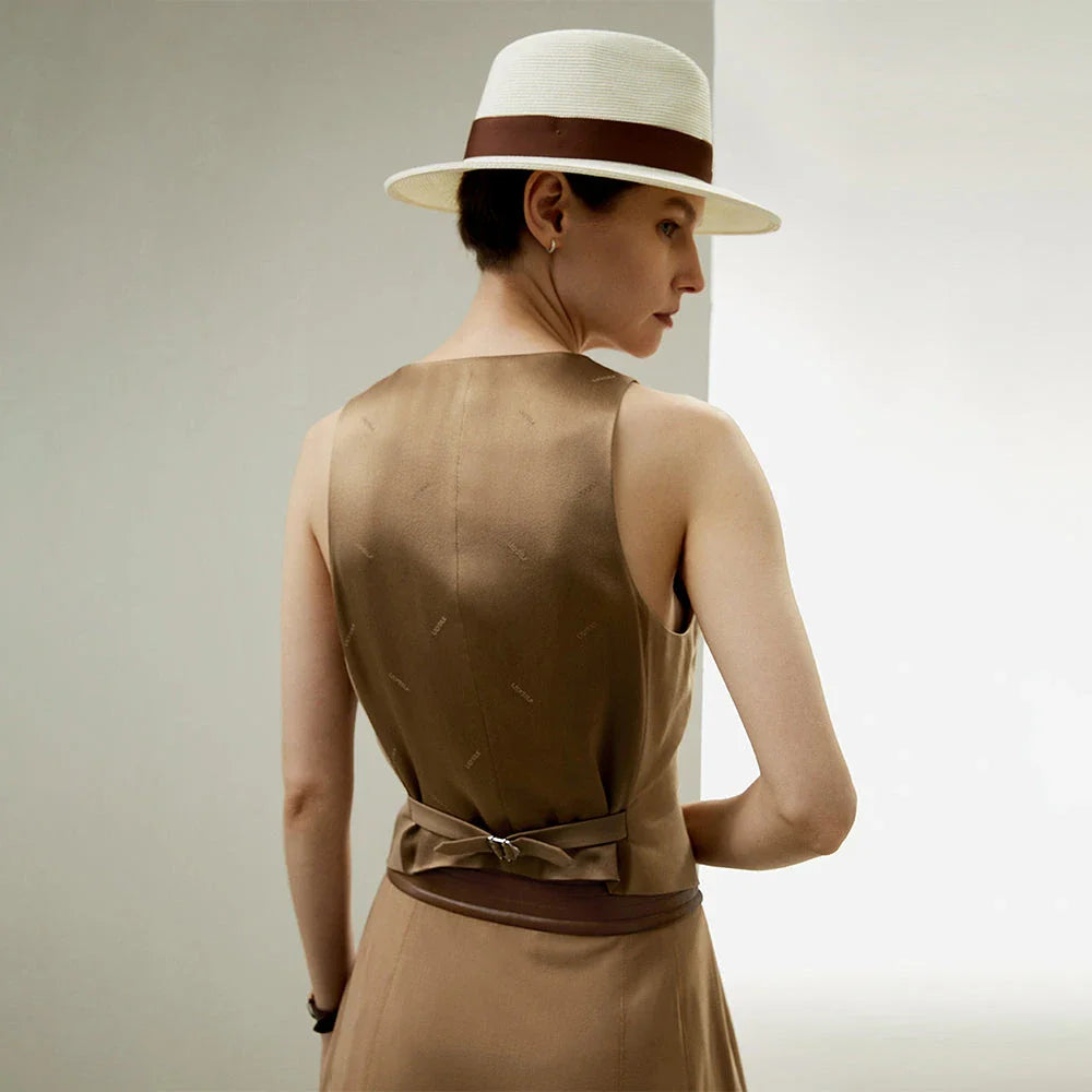 A refined silk-wool blend sleeveless vest with a smart collared V-neckline and single-breasted closure, offering versatile style and comfort.