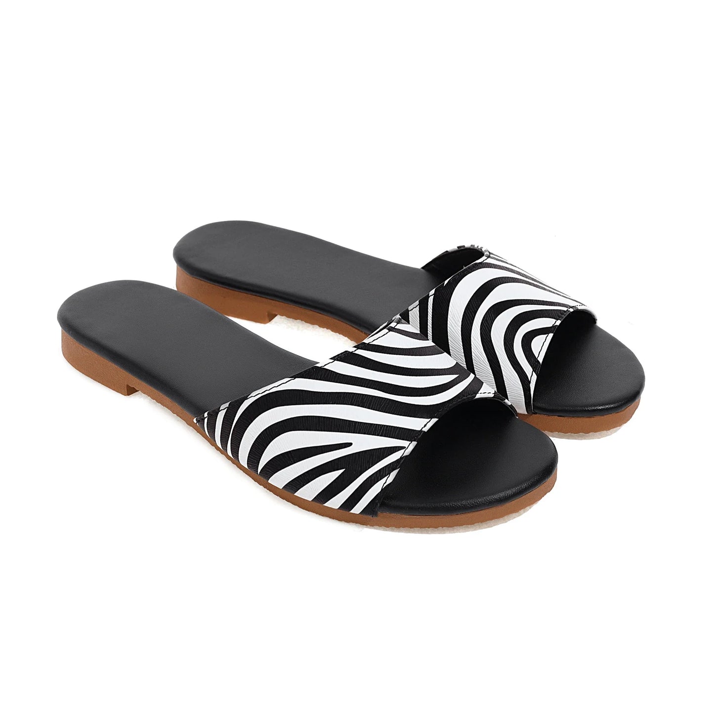 Comfortable flat-bottomed round-toe outdoor slippers in black leather with rubber sole