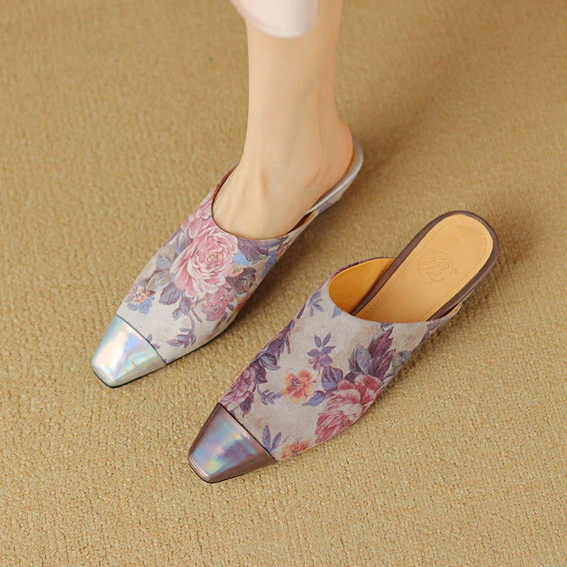 Elegant suede mule slippers with a chic 3cm square heel, designed for everyday comfort and style