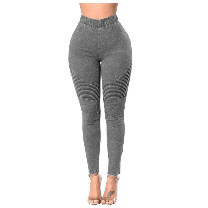 Flattering high-waisted denim jeans with a unique crinkled finish and lift-and-tuck technology for a sculpted, confident rear