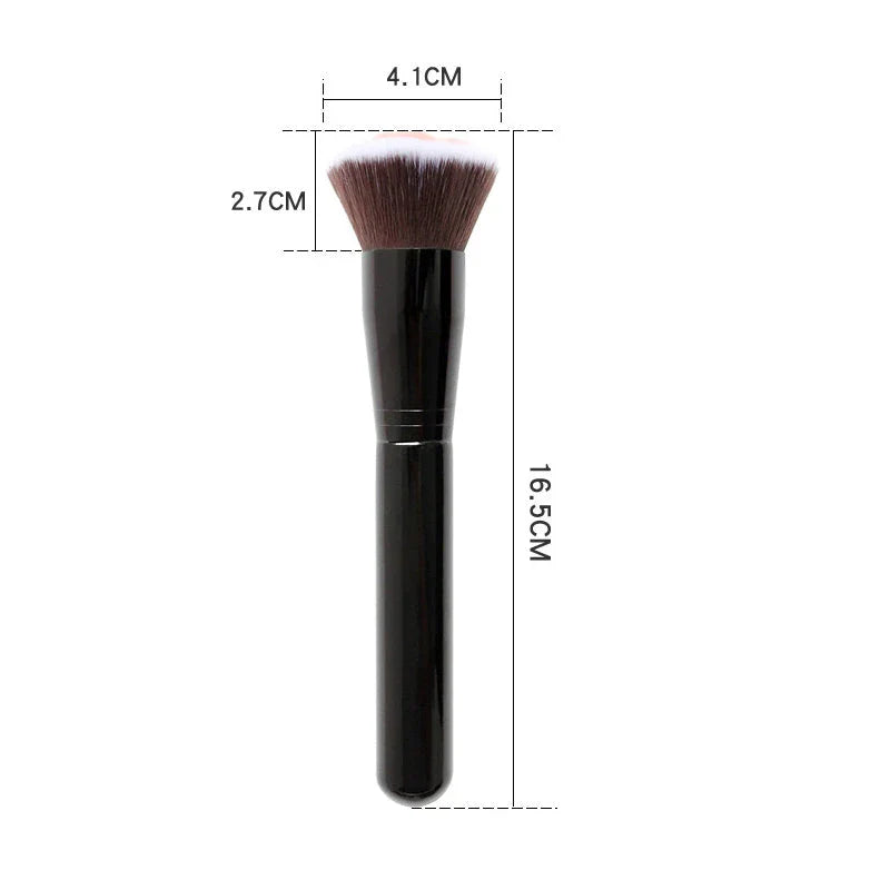 Charming cat paw makeup brushes in black with soft wool fibre bristles and a sturdy aluminium alloy handle
