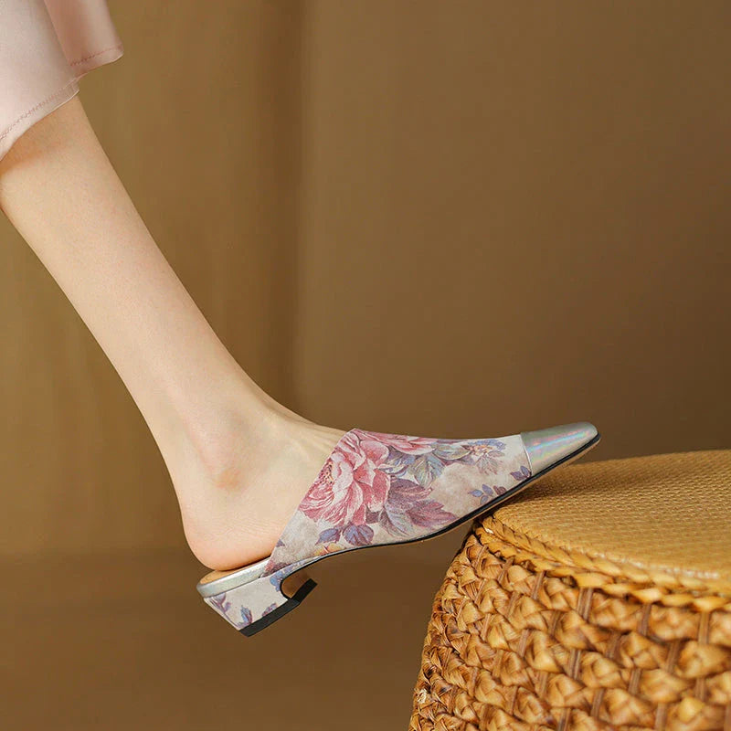 Elegant suede mule slippers with a chic 3cm square heel, designed for everyday comfort and style