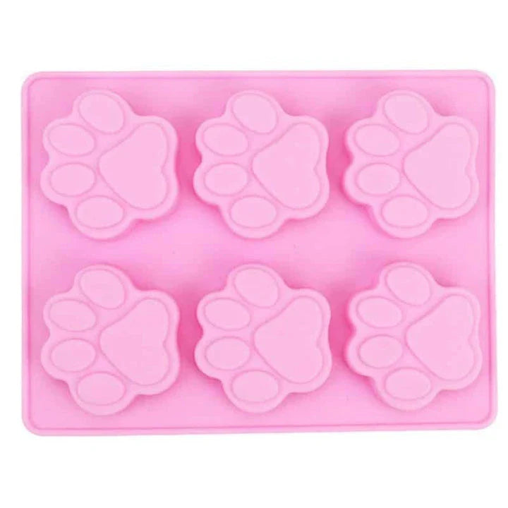 Premium food-grade silicone cat paw shaped baking mould for UK homes and kitchens