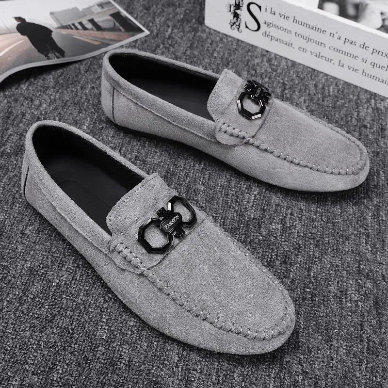 Men's black and grey suede leather casual shoes with rubber sole for summer.