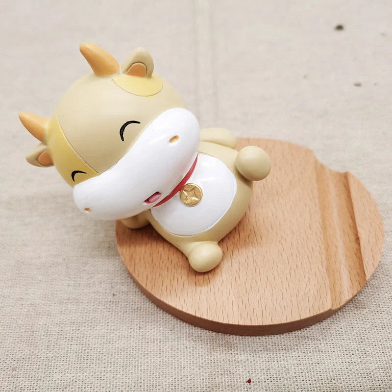 Custom beech wood lazy phone holder with various designs for hands-free convenience