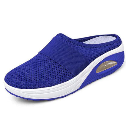 Women's breathable mesh flat sandals with thick sole in various colours