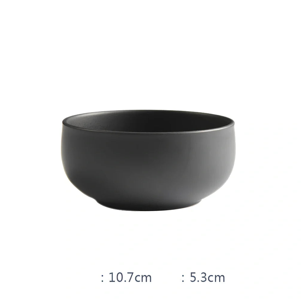 Nordic ceramic tableware set with rice bowl, noodle bowl, flat plate, and soup bowl in matt glaze finish