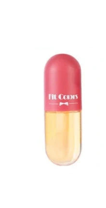 Day Night Instant Volume Lip Plumper Oil in light yellow for hydrated, plump lips