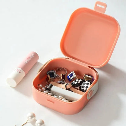 Multifunctional portable storage box for headset cables in polypropylene with cover, dimensions 4293092,3278158 cm