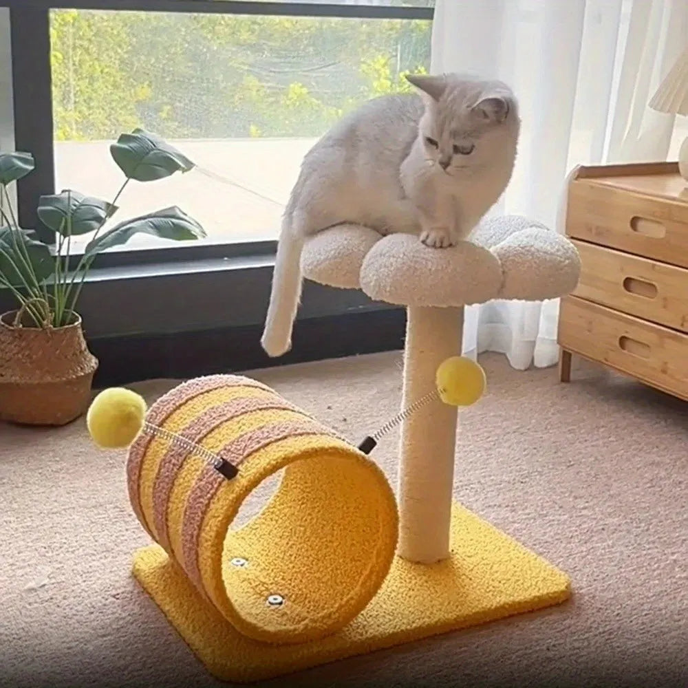 Yellow cat scratching post with sisal scratching board, climbing frame and integrated tunnel