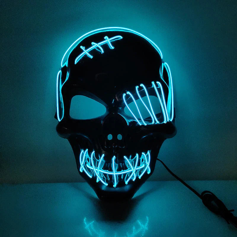 Frightening one-eyed pirate mask with glowing LED lights, perfect for Halloween parties and celebrations