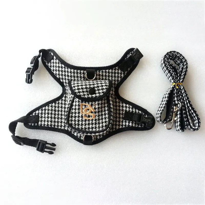 Black houndstooth pattern cotton dog vest with attached leash in Korean style.