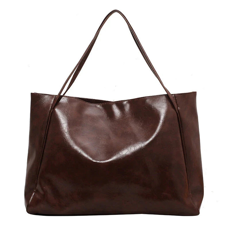 Premium faux leather shoulder bag in a variety of chic colors for autumn and winter fashion