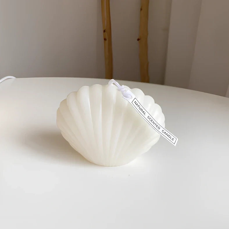 Hand-made soy wax aromatherapy candle measuring 5.5x6x6cm with natural essential oil scent