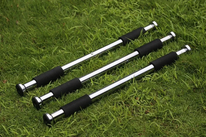 Adjustable steel pull-up bar extended to show 62-100cm length range for doorway or wall mounting