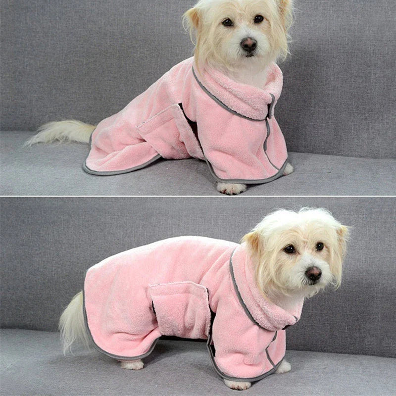 Plush, absorbent dog bathrobes in various colors and sizes to quickly dry pets after baths or outdoor activities
