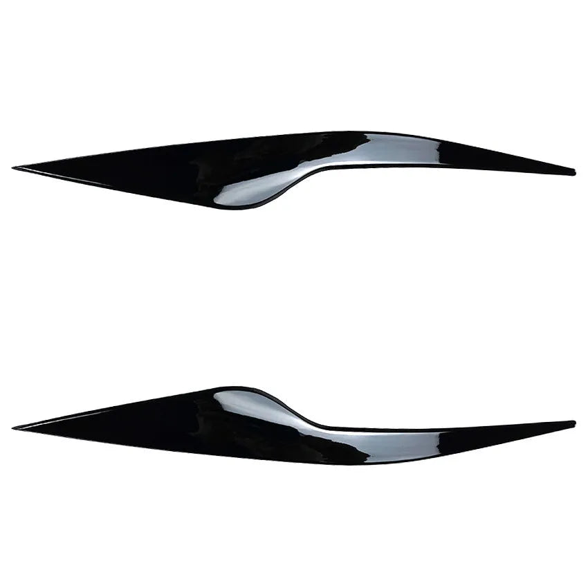 Ford Focus headlight eyebrow stickers in ABS plastic with carbon fibre pattern or piano black finish