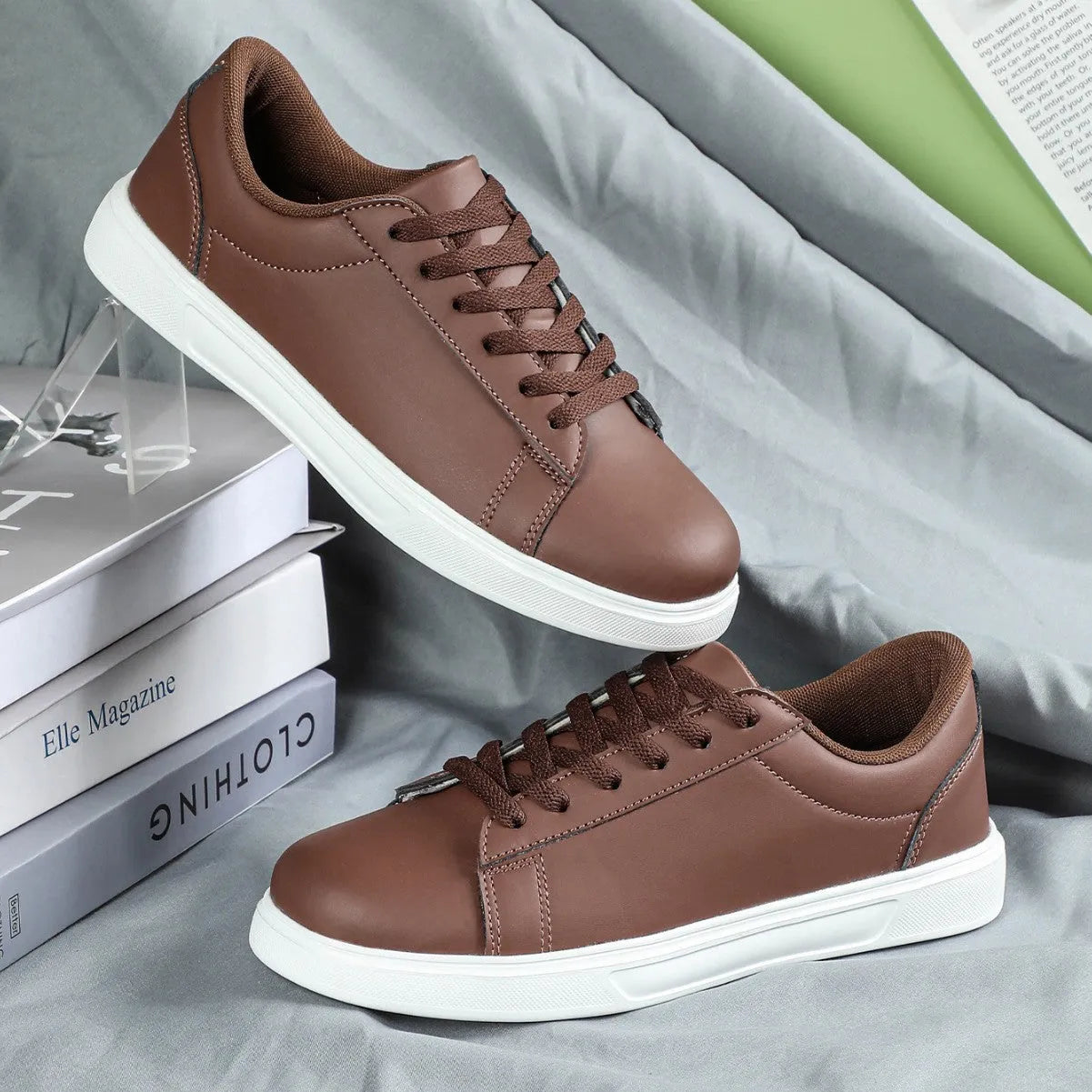 Casual beige brown platform skateboard sneakers with a low-top PU upper, round toe, and cross-strap detail