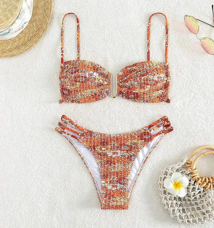 Women's floral high-waist bikini swimsuit in solid colour with matching bra and briefs