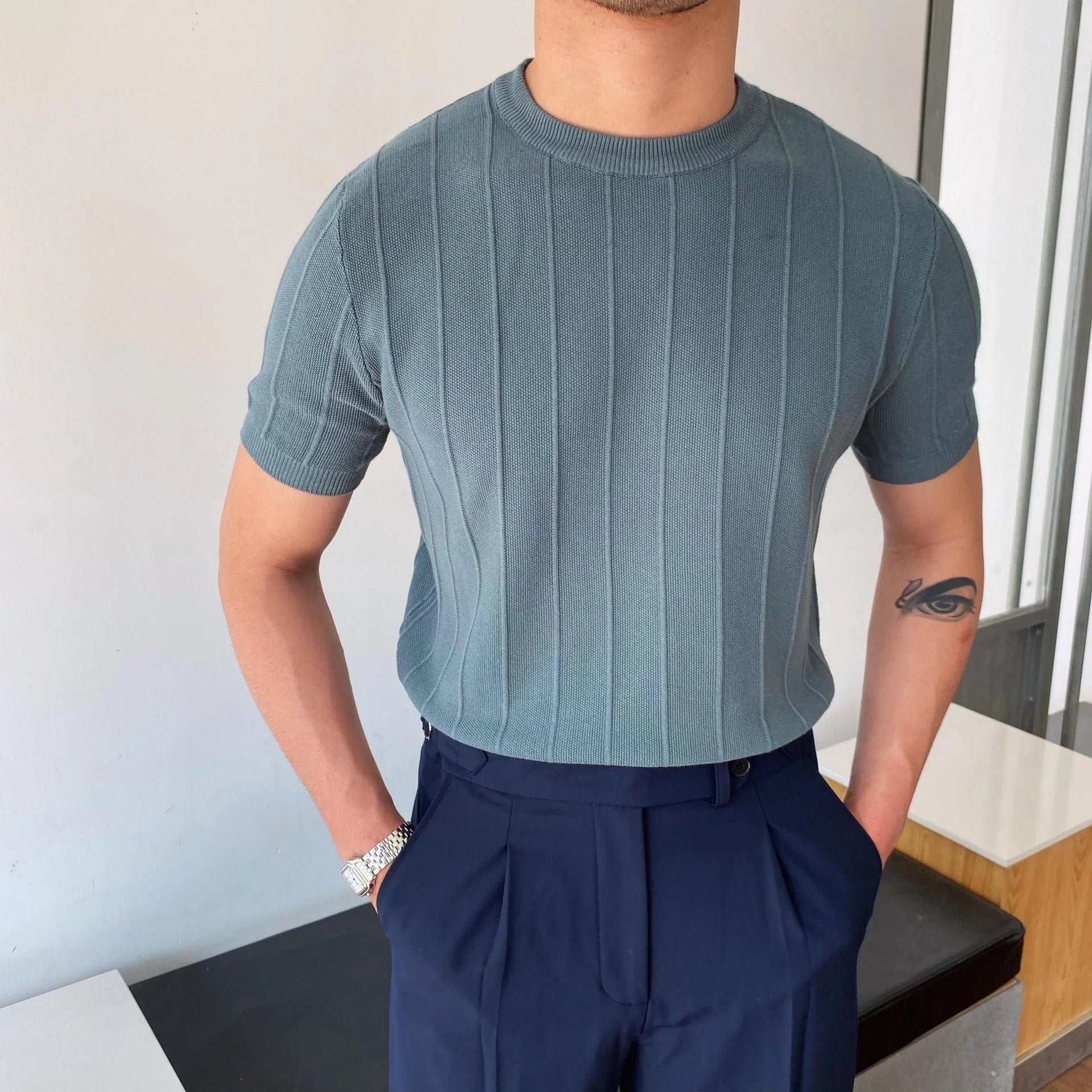 Men's lightweight knitted short sleeve t-shirt in various colors for summer wear