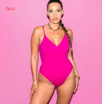 Women's solid colour backless triangle swimsuit two-piece set on a mannequin