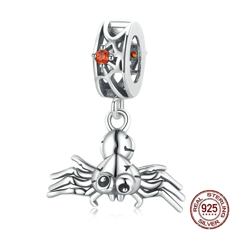 Silver electroplated spider bead pendant, 1.9cm by 1.4cm, 1.3g, with 0.45cm aperture for jewellery making, colour SCC1959