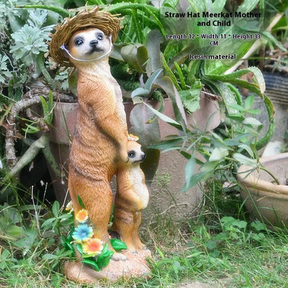 Hand-painted straw hat mongoose ornament in resin for garden decoration, measuring 8-10cm tall