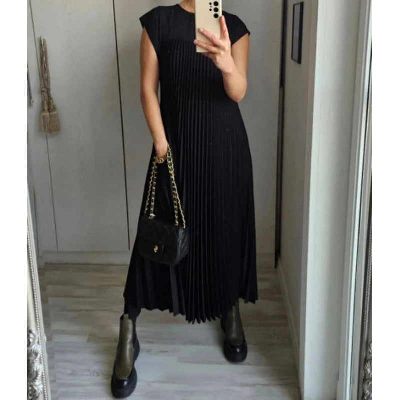 Elegant pleated high-waist long dress in a variety of classic and on-trend colours