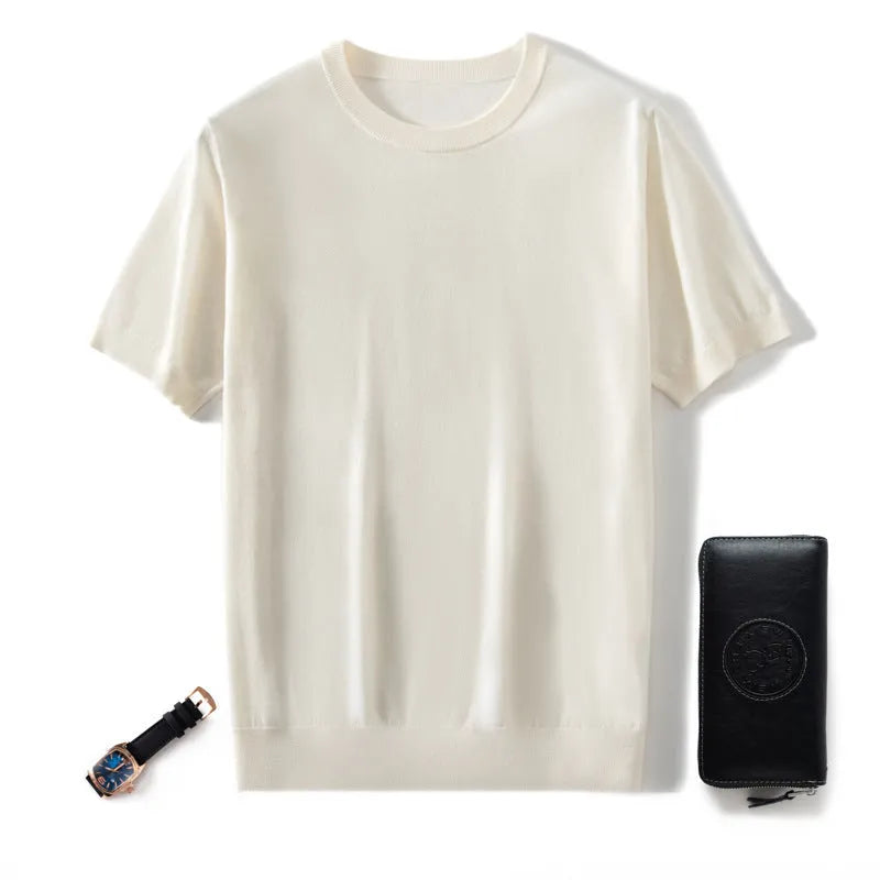 Men's loose-fit thin knitted pullover shirt in light grey, short sleeves, round neck.