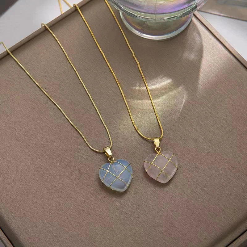 Elegant gold-plated moonstone necklace with a heart-shaped pendant, perfect for fashionable women and girls