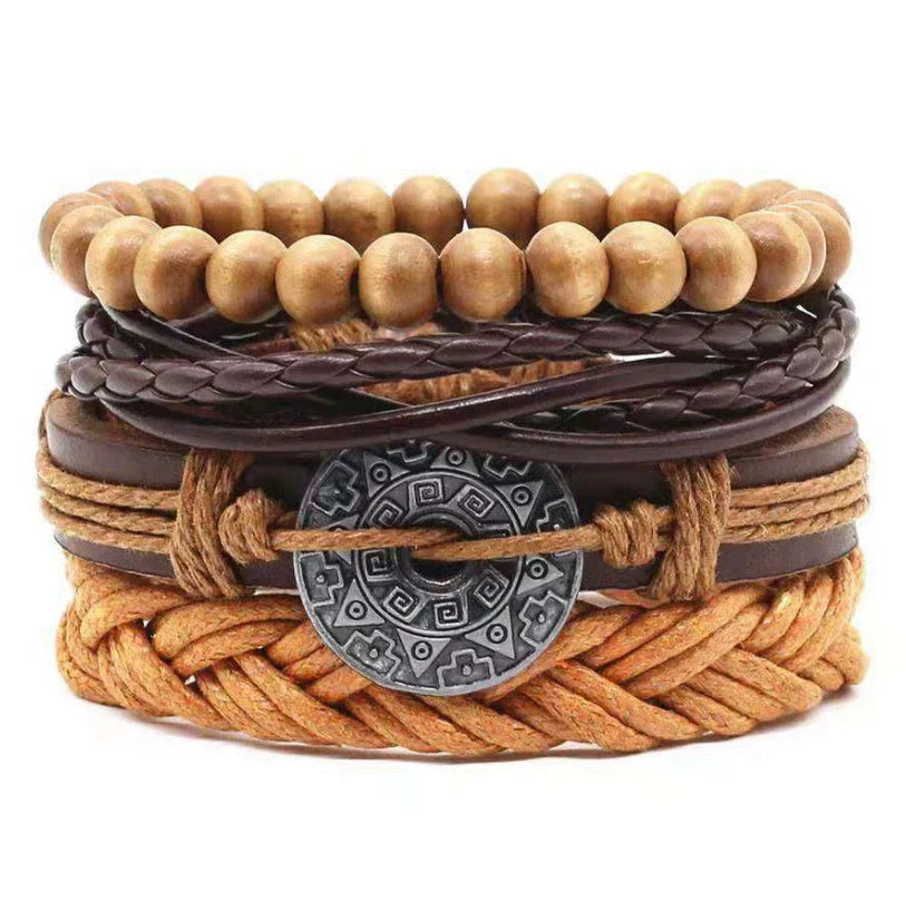 Men's vintage braided leather bracelet, a stylish and durable accessory for any occasion.