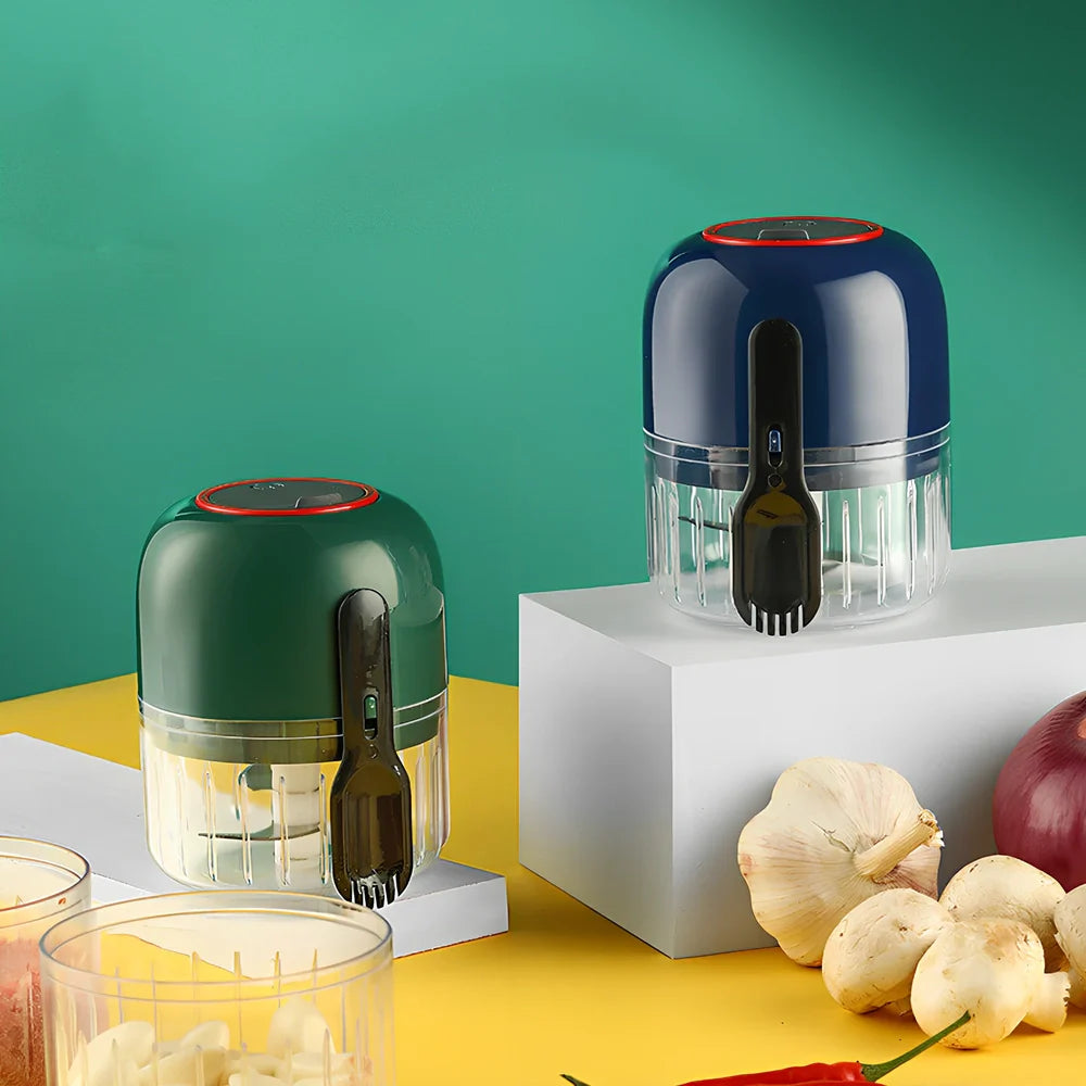Blue electric garlic masher mini tool, 11.5 cm size, USB charging for quick household crushing