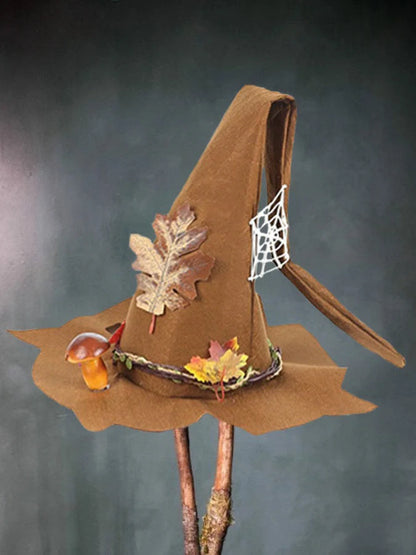 Women's modern witch hat in wool felt for Halloween and cosplay
