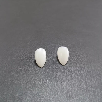 Adjustable Halloween Vampire Zombie Dentures for a spooky custom fit