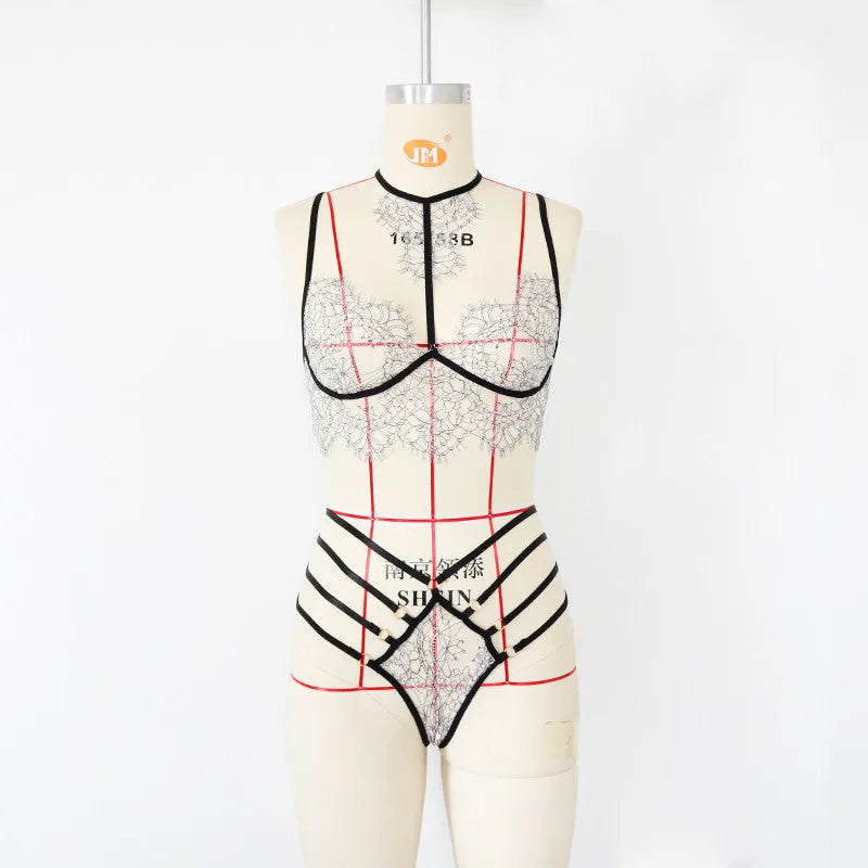 Women's adjustable three-point lace lingerie set in photo colour with spandex construction