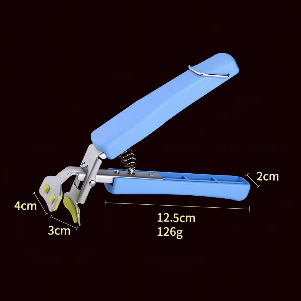 Stainless steel baking tray holder with widened handle and rubber-coated clamps