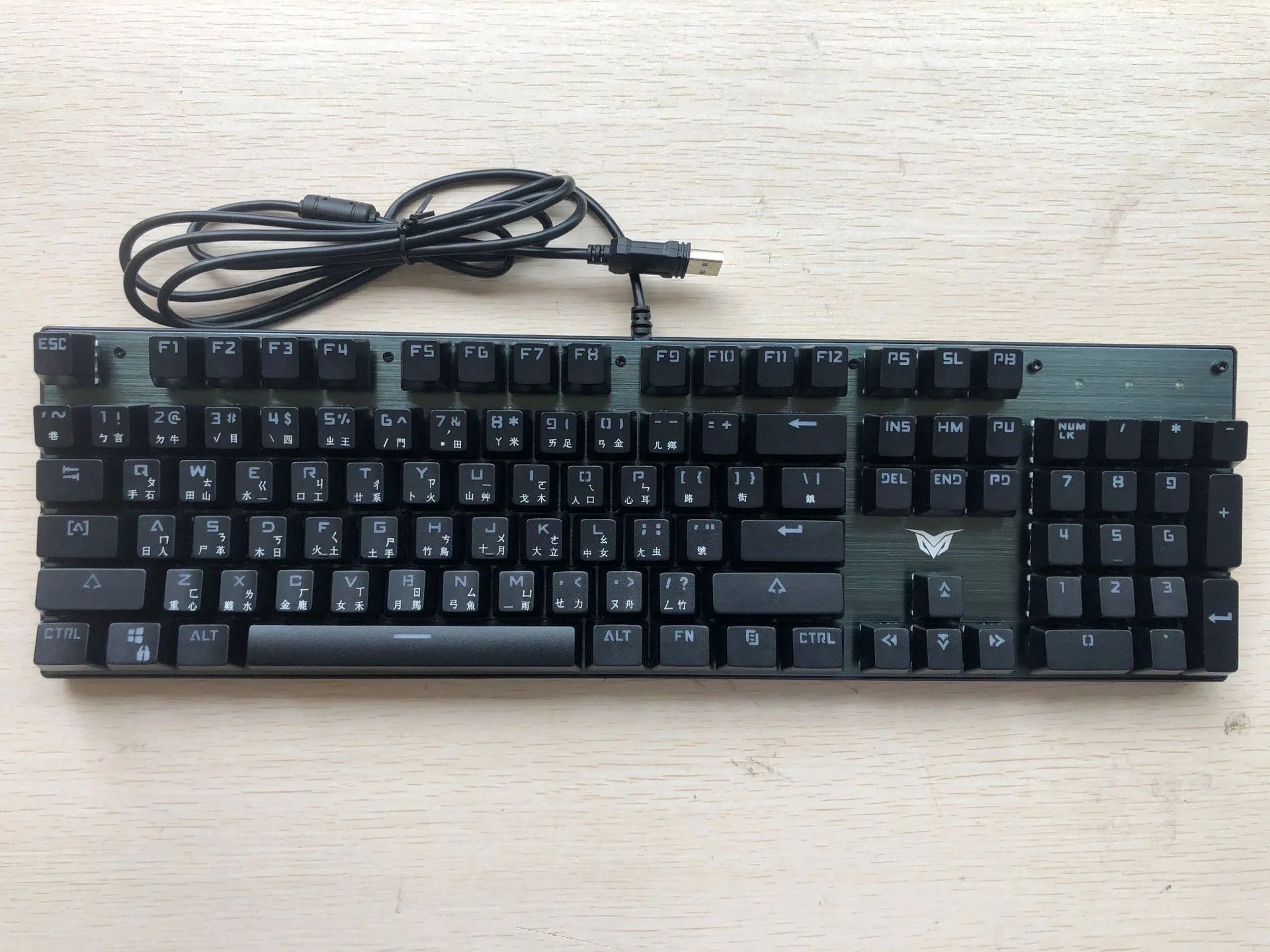 Mechanical Keyboard with Green Shaft and 87 Non-Punch Keys in various colors